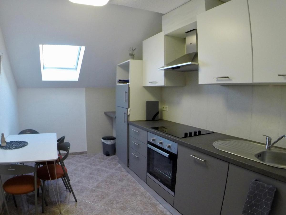 Holiday Apartment Lavanda Jesenice  Extérieur photo
